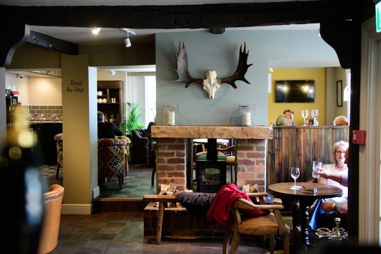 The White Horse Hotel Hertingfordbury Екстериор снимка